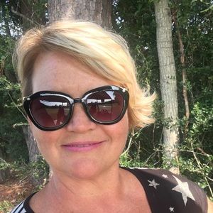 Meet your Posher, Dawn